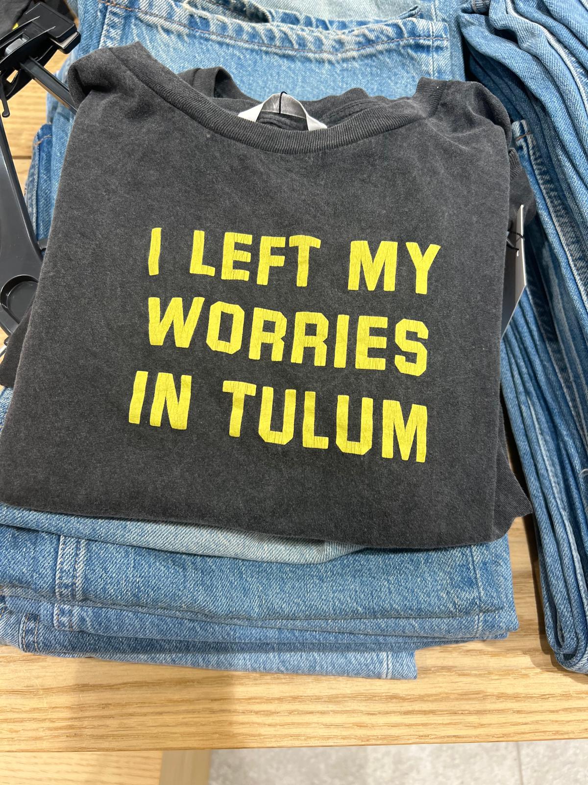 Lire la suite à propos de l’article Tulum mis en vedette par ZARA avec une ligne de Tshirt